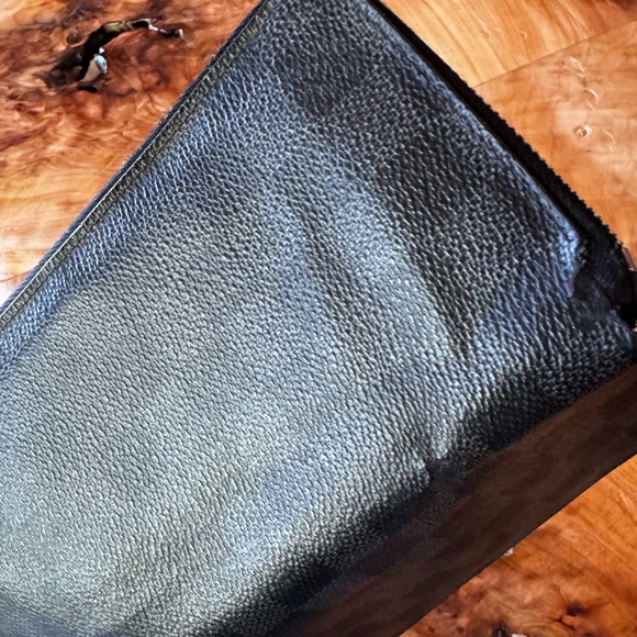 Louis Vuitton
Damier Graphite Pattern Coated Canvas Zippy Organizer Wallet - Picture 15 of 16